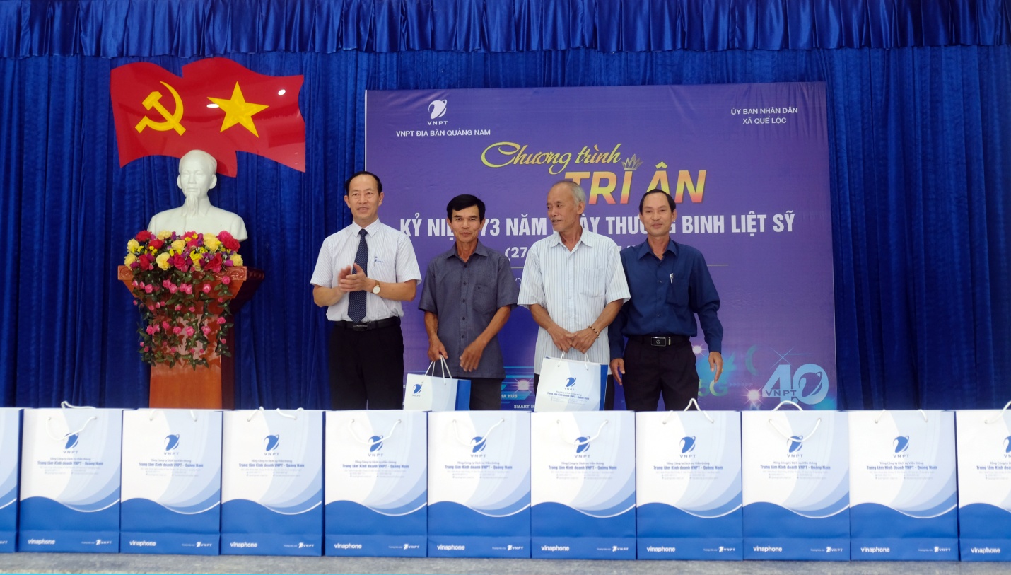VNPT Quảng Nam tặng quà cho gia đình chính sách VNPT Quảng Nam tặng quà cho gia đình chính sách